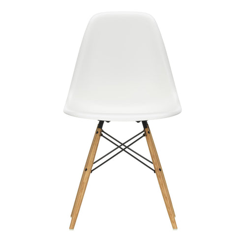 Cadeira Eames em Plástico DSW / Base maple